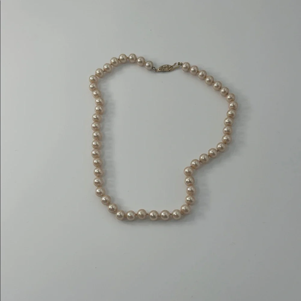 Classic Cream Pearl Necklace - Picture 10 of 16